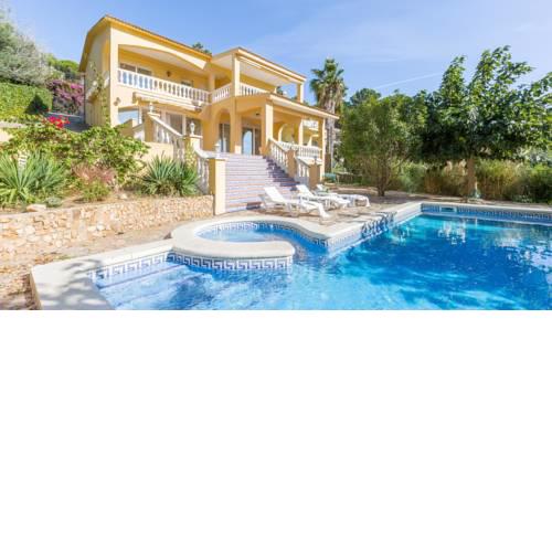 Lloret de Mar Villa Sleeps 8