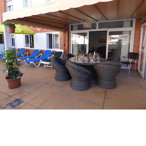 Lloret Pool & Terrace