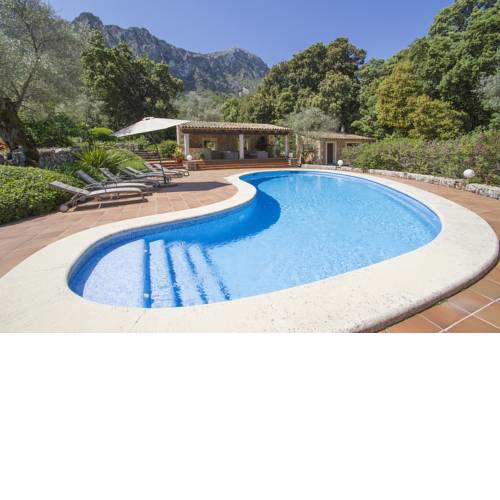 Lluc Villa Sleeps 8 Pool Air Con WiFi