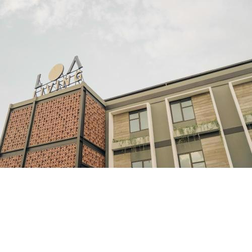 LOA Living Solo Baru