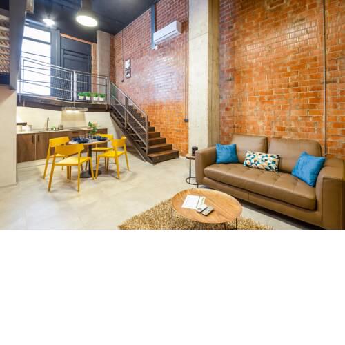 LOFT - Yellow Dock junto Palacio de Congresos