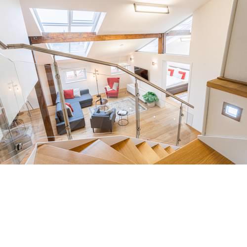 Loft on Old Town Sq, Jacuzzi, A/C, Fireplace, 360° V!EW