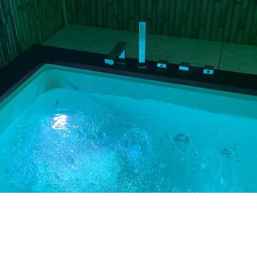lolf with jacuzzi in malaga
