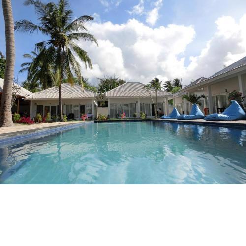 Lombok Holiday Hotel