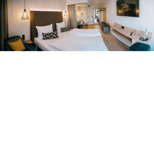 LOOM Hotel & Skybar