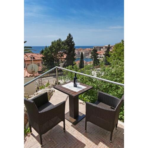 Lora studio sea & OldTown view with parking