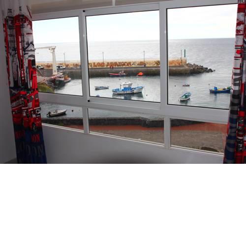 Los Abrigos Sea-Port View