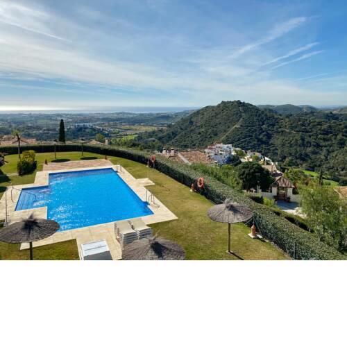 LOS ARQUEROS GOLF APARTMENTS