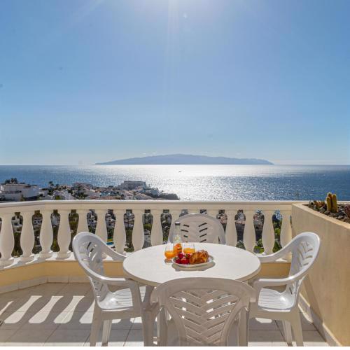 Los Gigantes Cliffs Apartment