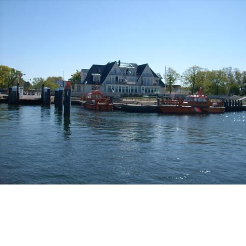 Lotsenhaus/Ostseewelle