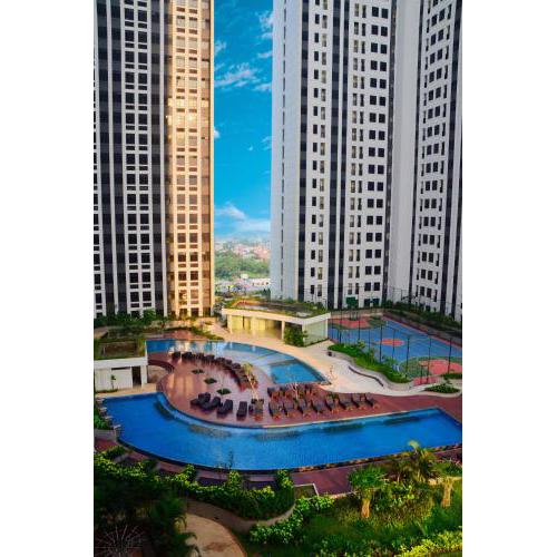 Louis Kienne Chadstone Cikarang