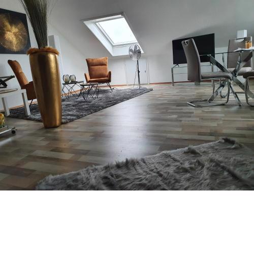 Lounge 4