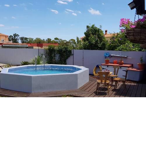 Lovely 1-Bed Apartment with pool and BBQ area