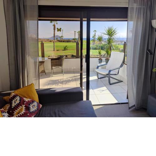 Lovely 2-Bed Apartment in Amarilla Golf