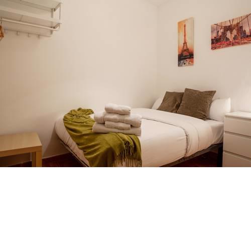 Lovely 2 Bed Apt next to Retiro