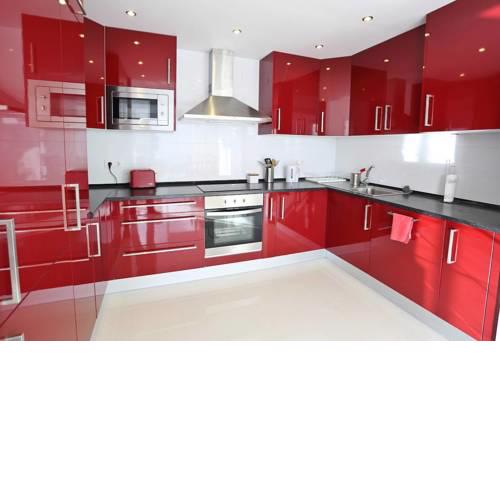 LOVELY 3-BEDROOM PENTHOUSE WITH SEAVIEW