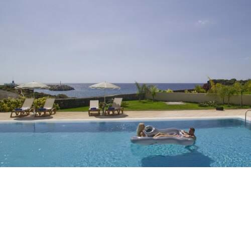 Lovely Amarilla Villa on the Golf Course