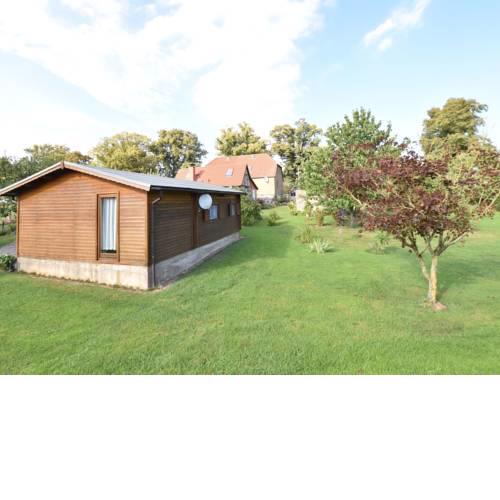Lovely Bungalow near Sea in Elmenhorst