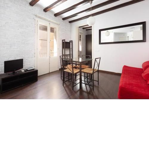 Lovely Flat In Barceloneta Near Sea