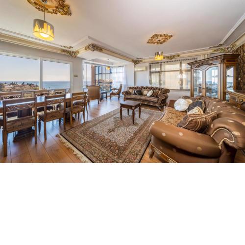 Lovely Flat with Sea View near Beach in Muratpasa