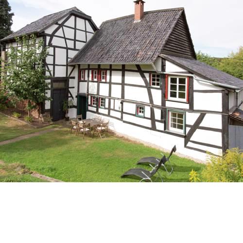 Lovely Holiday home in HausenEifel with garden