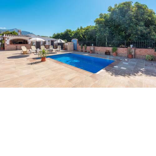 Lovely holiday home with charming outdoor space near Nerja