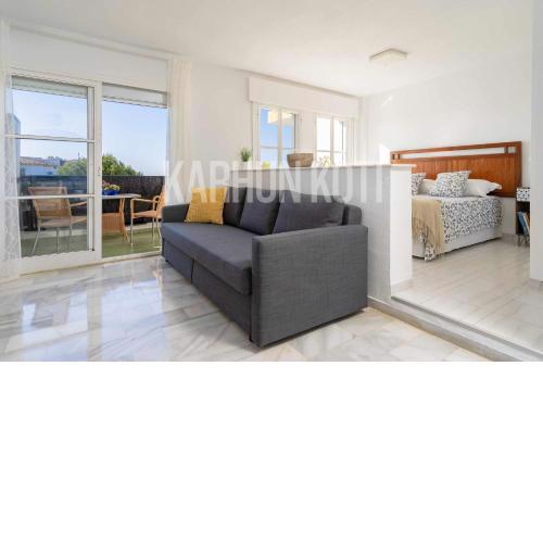 Lovely Loft with swimming pool and sea views Karhun Koti Rentals