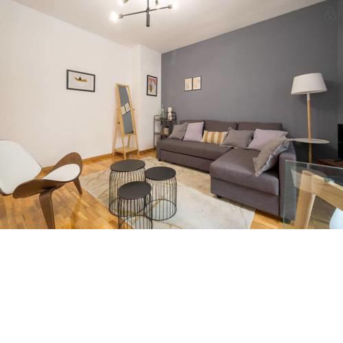 Lovely Modern 1Bed Apt in the city centre, nr metro