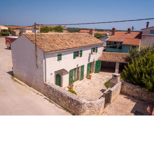 Lovely Stone Villa with private garden and terrace