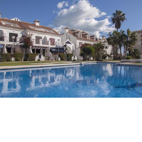 Lovely townhouse next to the beach