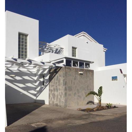 Lovely Villa Perla Blanca (adults only)