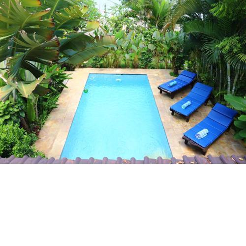 Lovina Beachhouse Villas