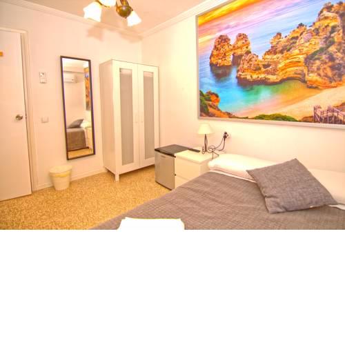 Low Cost Rooms Fuengirola