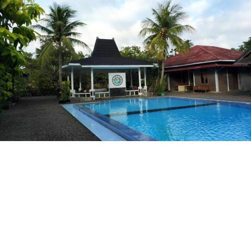 Lucia Cottages
