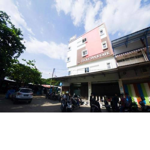 Lucky Inn & Cafe