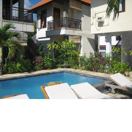 Lucky Paradise Bungalows on The Beach