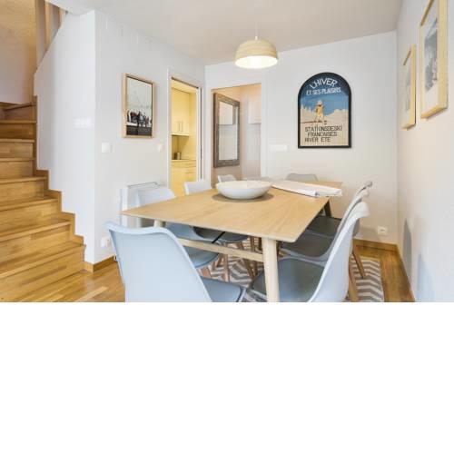 Luderna - Dúplex con terraza Gireta Saumet 8A