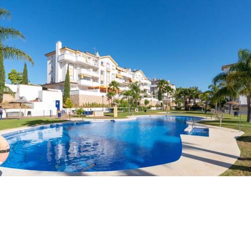 Lujo al lado del aeropuerto y playa. parking free