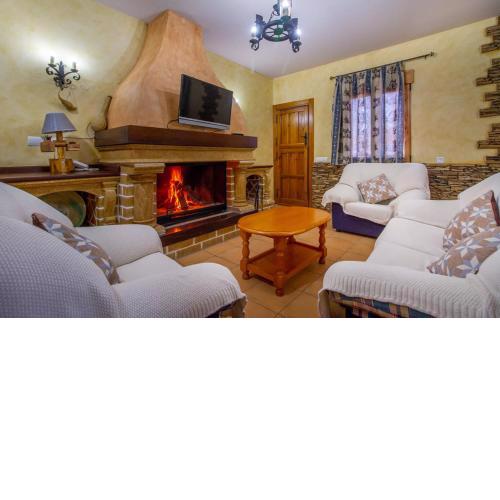 Lujosa Casa Rural con barbacoa, chimenea y zona de juegos infantil