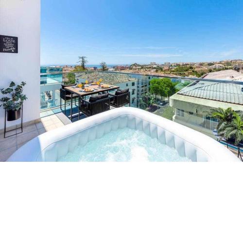 Lujoso apartamento de 2 habitaciones con jacuzzi