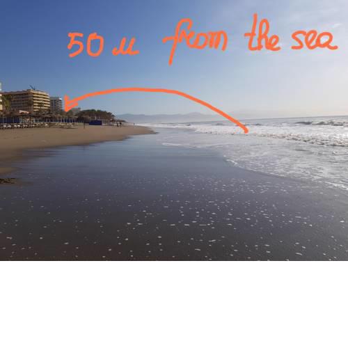 Lujoso duplex en la playa con vistas al mar