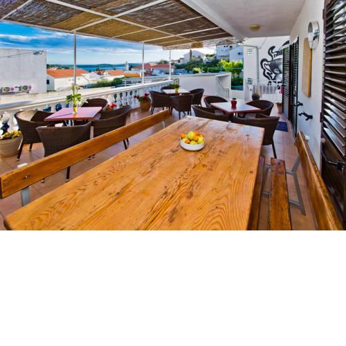 Luka's Lodge