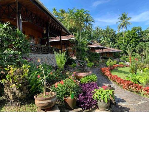 Lumbalumba Resort - Manado