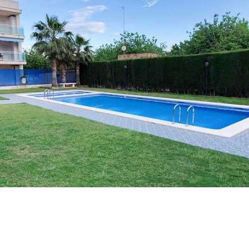 Luminoso apartamento con piscina en Oropesa del Mar