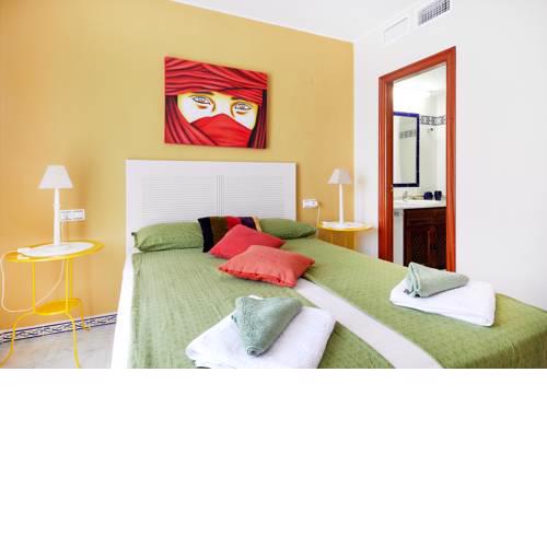Luminoso apartamento muy cerca de la playa, Netflix, WIFI, AACC, PARKING