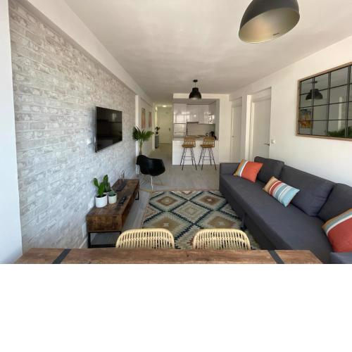 LUMINOSO APARTAMENTO RECIÉN REFORMADO