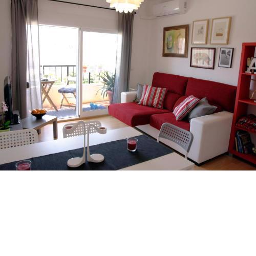 LUMINOSO. COMODO. ACOGEDOR. WIFI. Junto a AVE