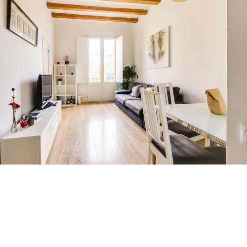 Luminous 2 bed in the heart of La Vila de Gracia
