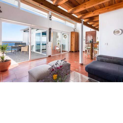 Luminous Loft Apt. ¨above¨ the Atlantic Ocean