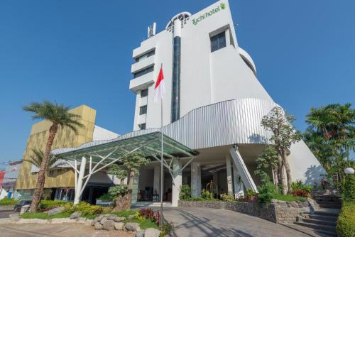 Lux Tychi Hotel